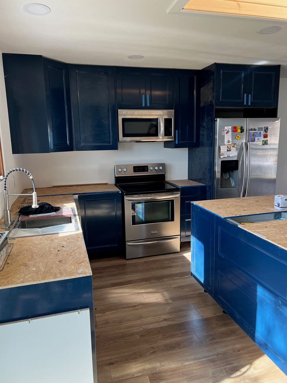 Sleek Kitchen Remodel Enhances Functionality image